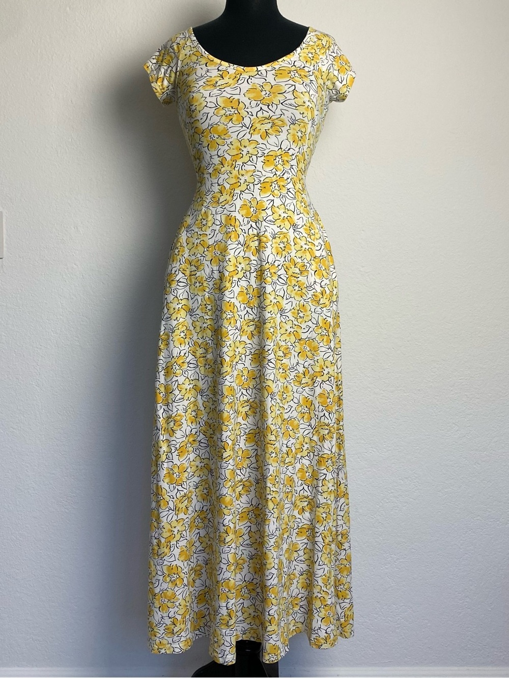 Pact Short Sleeve Maxi Dress Sz Small White Yellow Flower Floral Organic Cotton